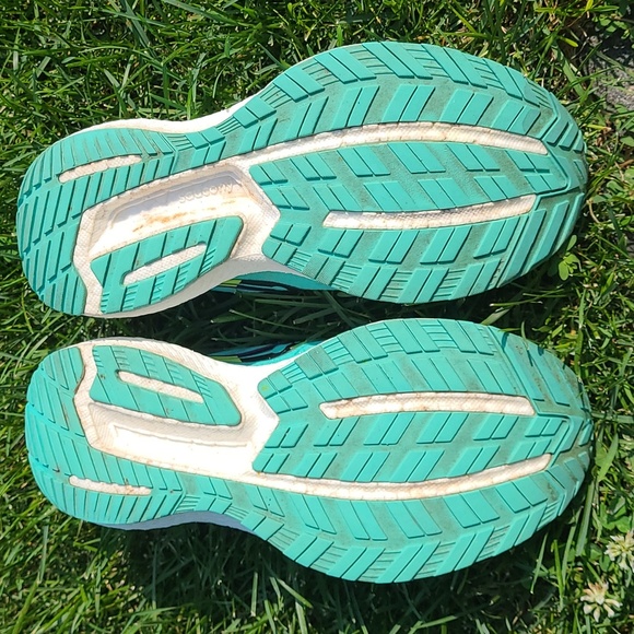 Saucony Triumph 19 W size 7 - Picture 9 of 14